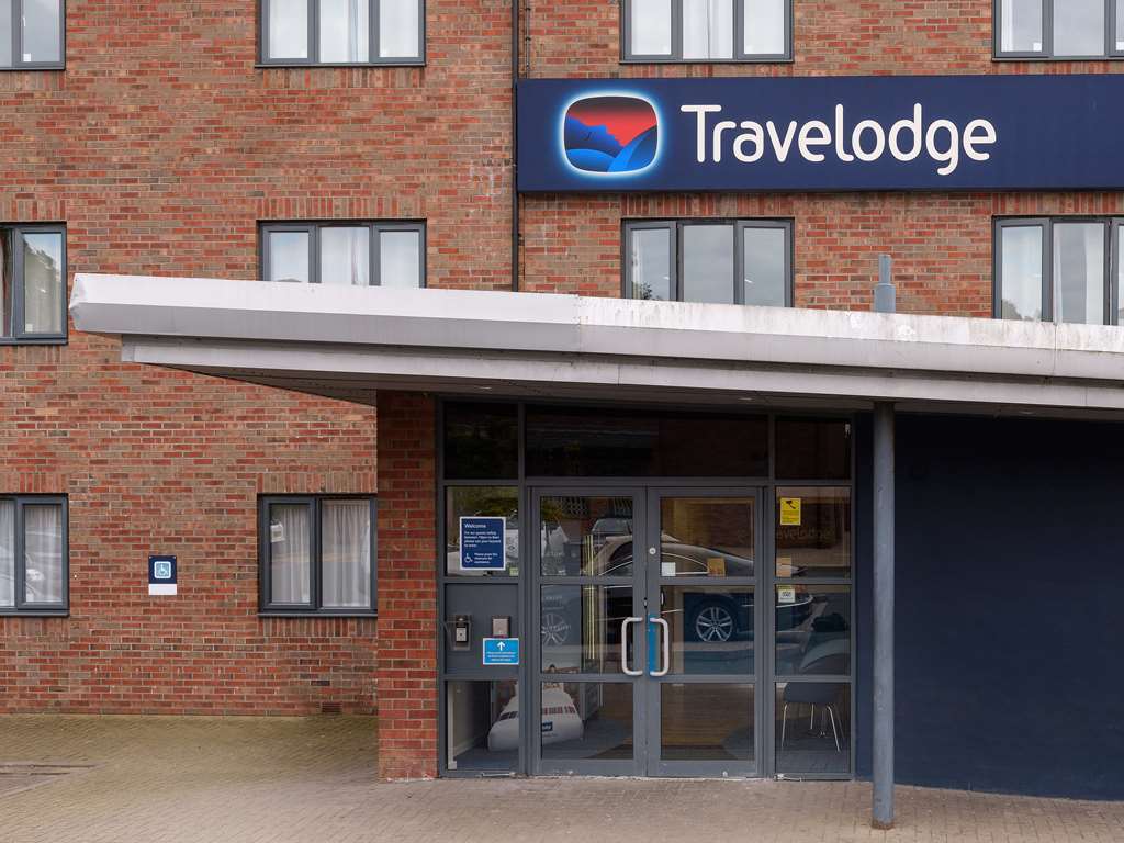 غارفورث Travelodge Leeds Colton المظهر الخارجي الصورة